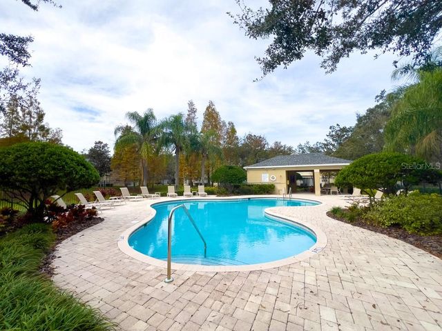 109 WOODKNOLL PLACE, Valrico, FL 33594