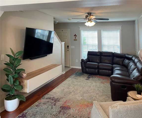 109 WOODKNOLL PLACE, Valrico, FL 33594