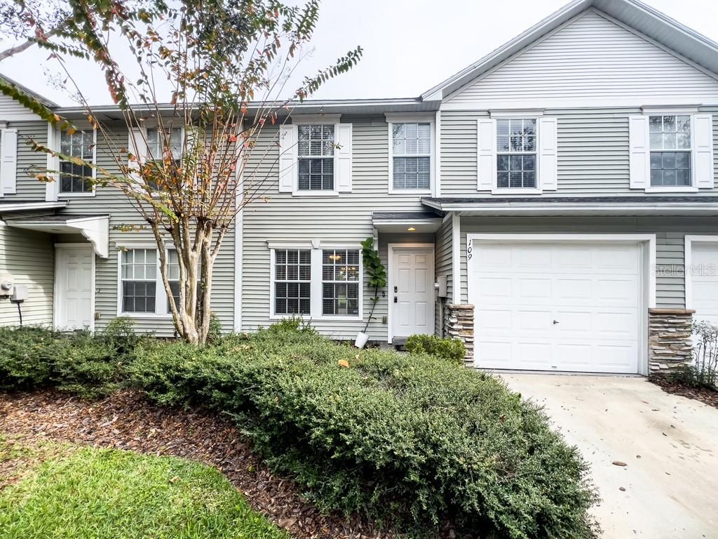 109 WOODKNOLL PLACE, Valrico, FL 33594