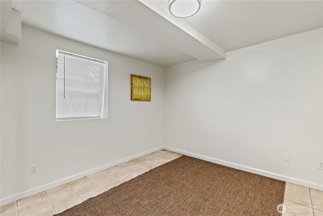 1521 E Spruce Street, Seattle, WA 98122