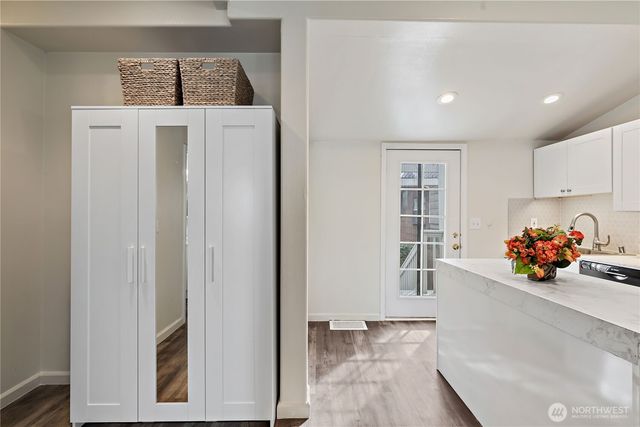 1521 E Spruce Street, Seattle, WA 98122