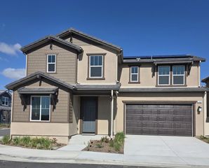 724 Kingbird Loop, Oceanside, CA 92058