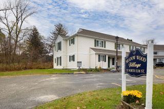 72 North Elm Street APT 2E, North Canaan, CT 06018