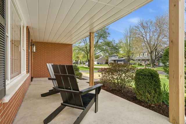 2302 Sudbury Lane, Geneva, IL 60134