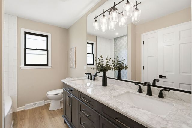 2302 Sudbury Lane, Geneva, IL 60134