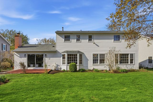 2302 Sudbury Lane, Geneva, IL 60134