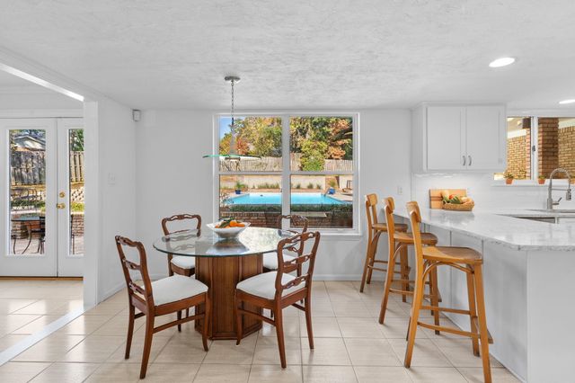 2510 ARMISTEAD Road, Tallahassee, FL 32308