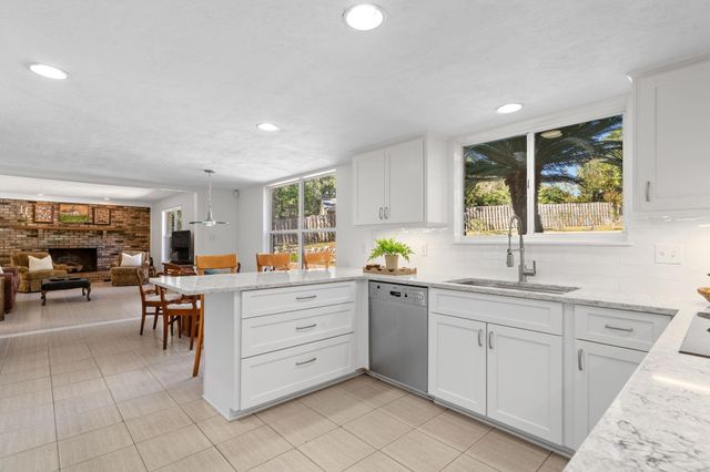 2510 ARMISTEAD Road, Tallahassee, FL 32308