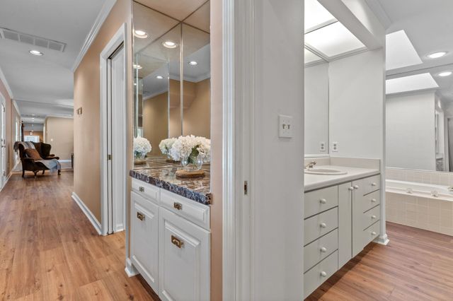 2510 ARMISTEAD Road, Tallahassee, FL 32308