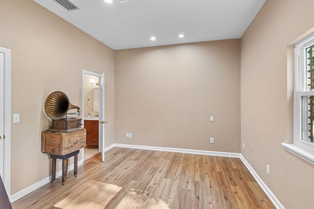 2510 ARMISTEAD Road, Tallahassee, FL 32308