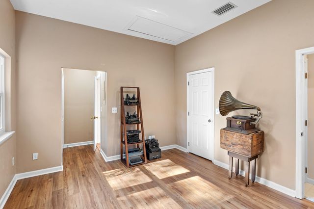 2510 ARMISTEAD Road, Tallahassee, FL 32308