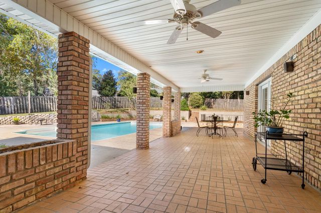 2510 ARMISTEAD Road, Tallahassee, FL 32308