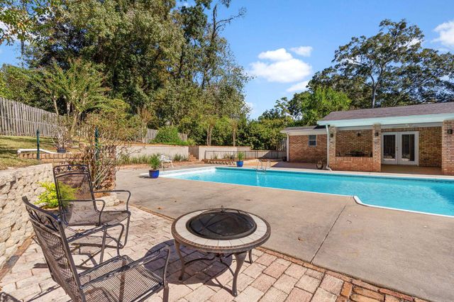 2510 ARMISTEAD Road, Tallahassee, FL 32308