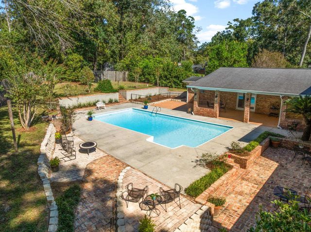 2510 ARMISTEAD Road, Tallahassee, FL 32308