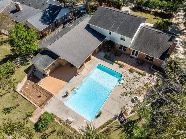 2510 ARMISTEAD Road, Tallahassee, FL 32308