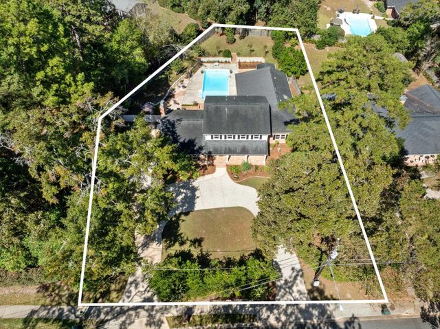 2510 ARMISTEAD Road, Tallahassee, FL 32308