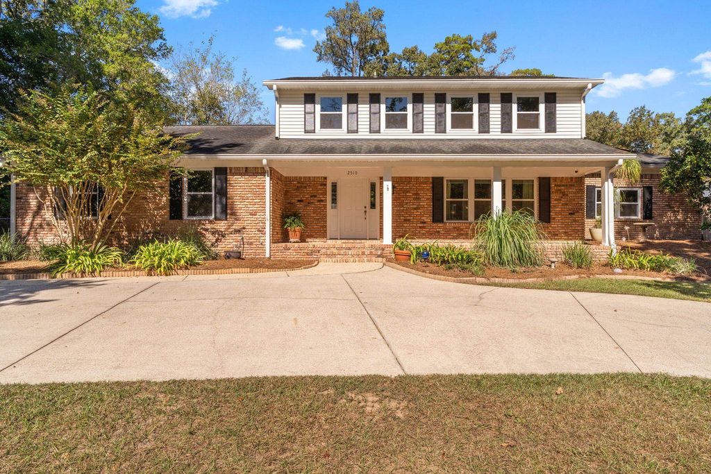 2510 ARMISTEAD Road, Tallahassee, FL 32308