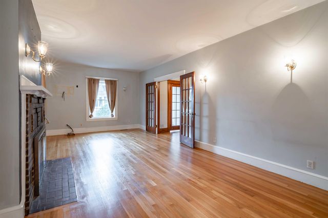 15 New Street, Nashua, NH 03060