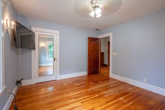 15 New Street, Nashua, NH 03060
