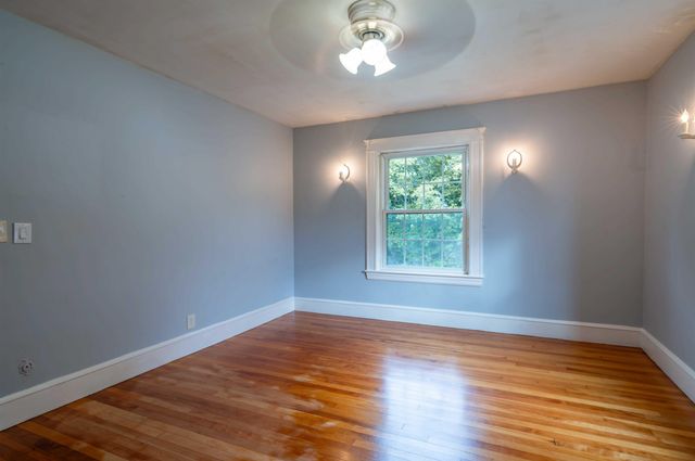 15 New Street, Nashua, NH 03060