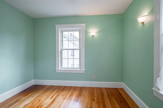 15 New Street, Nashua, NH 03060
