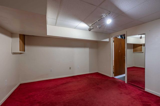 15 New Street, Nashua, NH 03060