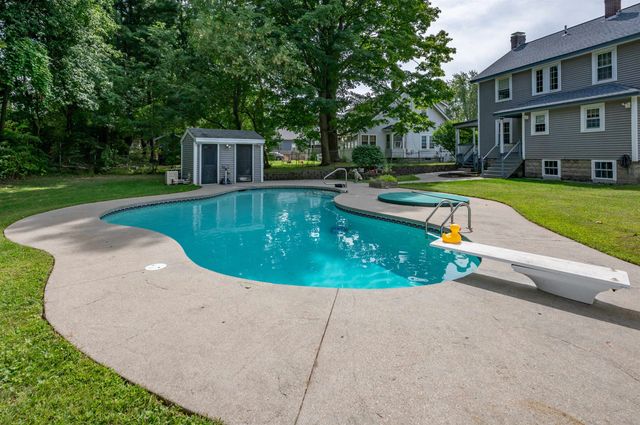 15 New Street, Nashua, NH 03060