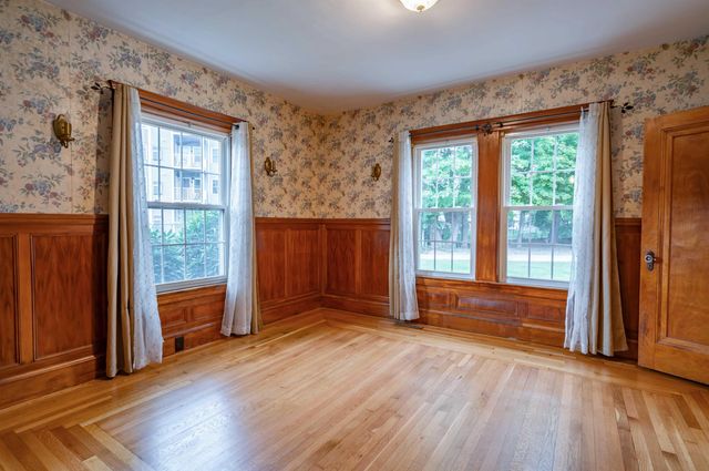 15 New Street, Nashua, NH 03060