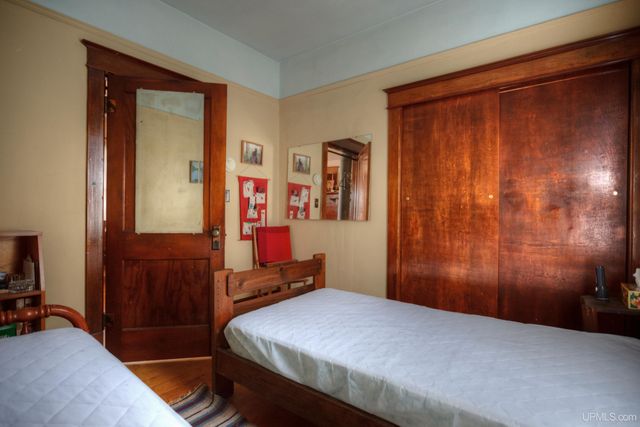 338 E Tamarack Street, Ironwood, MI 49938