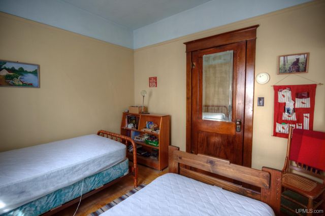 338 E Tamarack Street, Ironwood, MI 49938