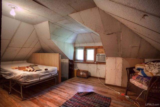 338 E Tamarack Street, Ironwood, MI 49938