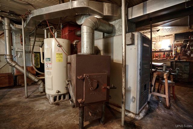 338 E Tamarack Street, Ironwood, MI 49938