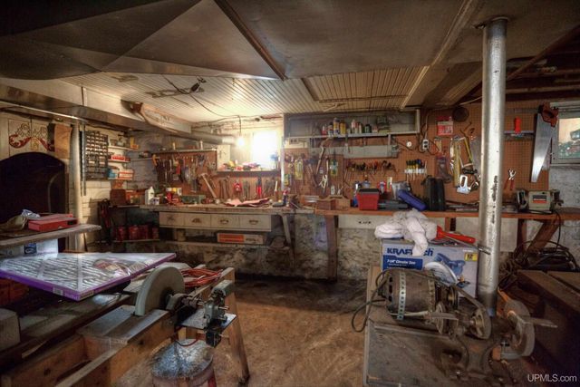 338 E Tamarack Street, Ironwood, MI 49938