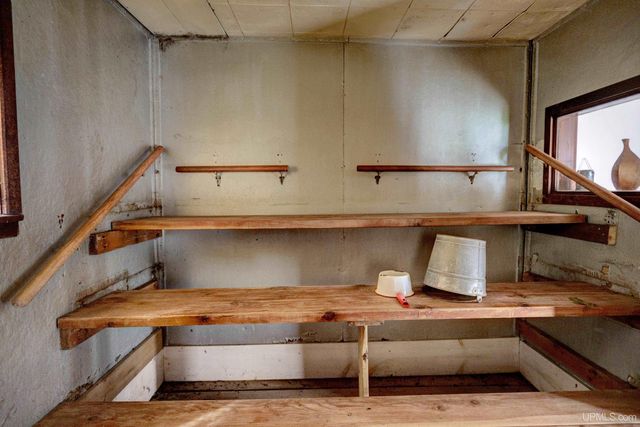 338 E Tamarack Street, Ironwood, MI 49938