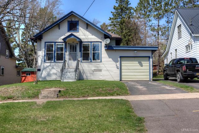 338 E Tamarack Street, Ironwood, MI 49938