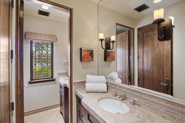 57175 Peninsula Lane, La Quinta, CA 92253