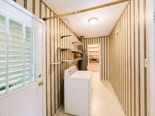 18 Hickory Court, Richwood, TX 77531