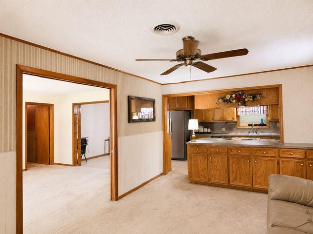 18 Hickory Court, Richwood, TX 77531