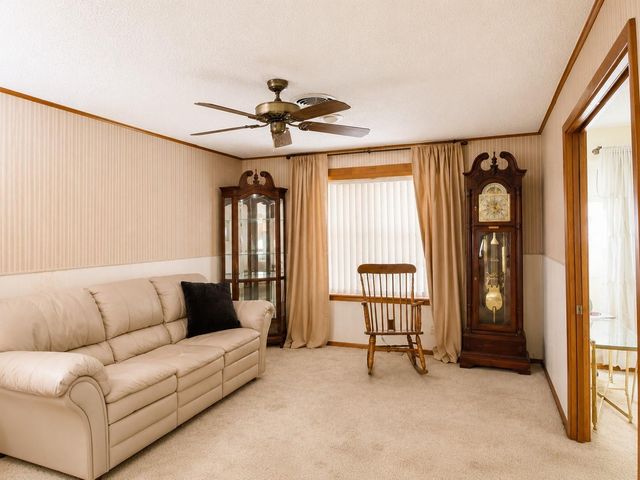 18 Hickory Court, Richwood, TX 77531