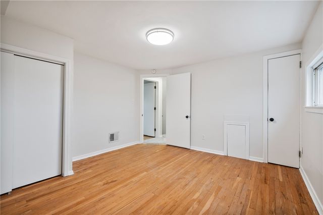 228 W Marigold St, Munhall, PA 15120