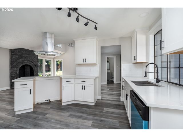 4010 Sw 13TH Ct, Gresham, OR 97080