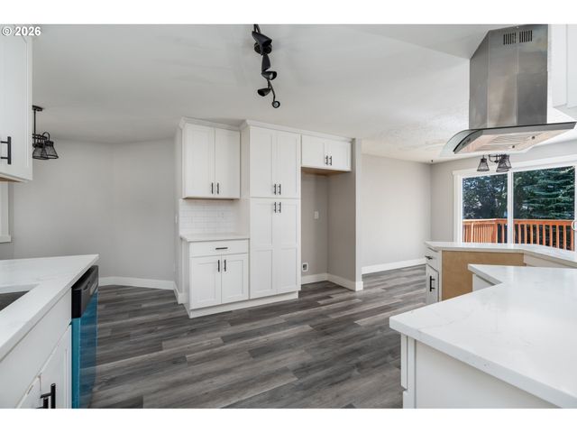 4010 Sw 13TH Ct, Gresham, OR 97080