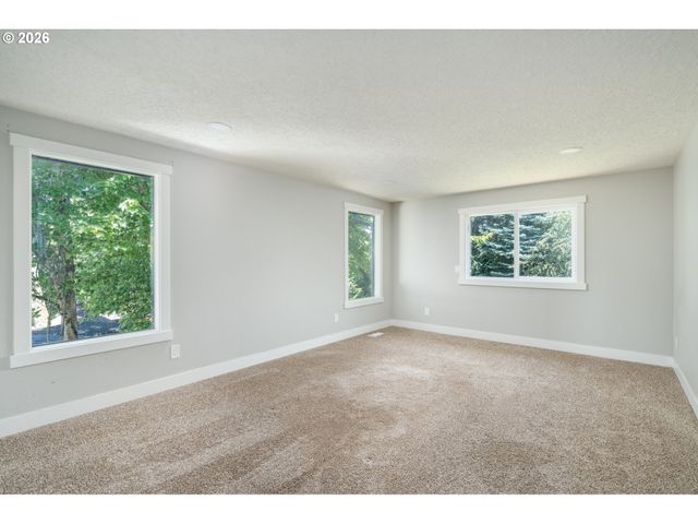 4010 Sw 13TH Ct, Gresham, OR 97080