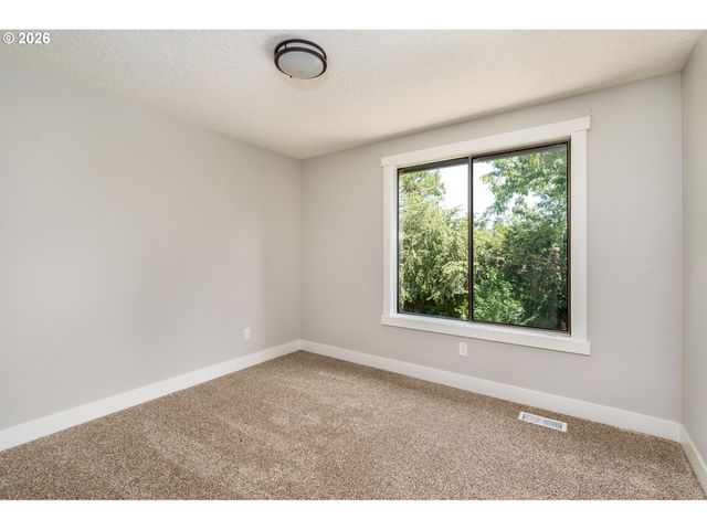 4010 Sw 13TH Ct, Gresham, OR 97080
