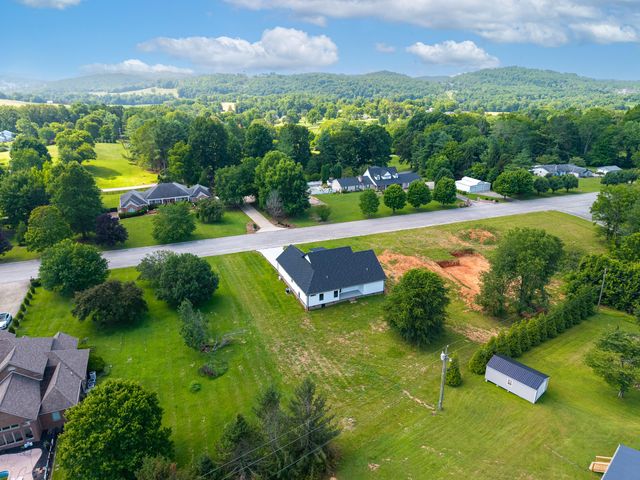 118 Runway Boulevard, Somerset, KY 42503