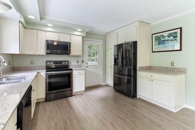 610 Forrest Drive, Reidsville, NC 27320