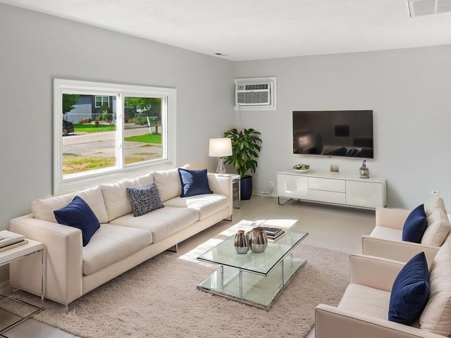 1613 Juneway Terrace, Round Lake Beach, IL 60073