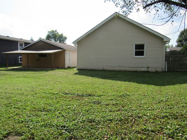 1613 Juneway Terrace, Round Lake Beach, IL 60073