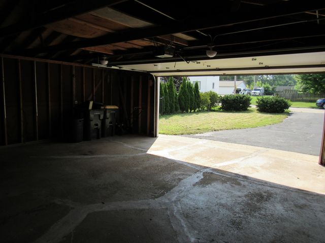 1613 Juneway Terrace, Round Lake Beach, IL 60073