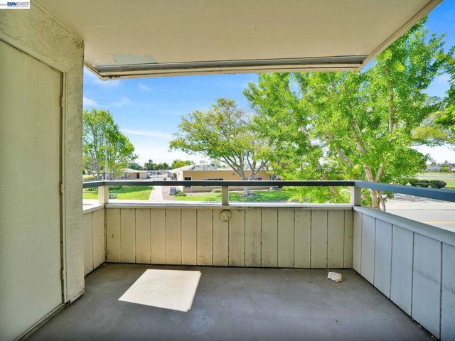 26088 Kay Ave 205, Hayward, CA 94545